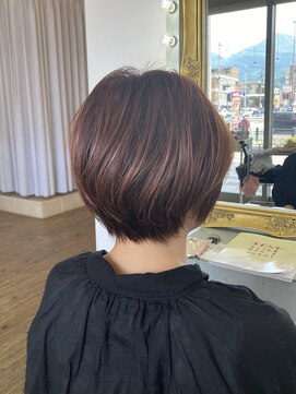 コワファースト 別府 ピンクブラウン×丸みショート