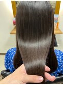 [ヘアークラフトサン] ダメージ髪に人気コアミ―トリートメント