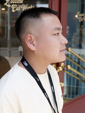 ローサムカットワークス(LOSOME CUT WORKS) フェードカット　クロップ　バズカット