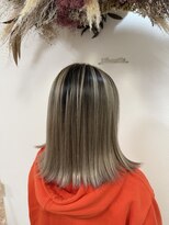 シルエット 美容室&nbsp;バレイヤージュ　ミルクティーカラー　八戸20代30代40代