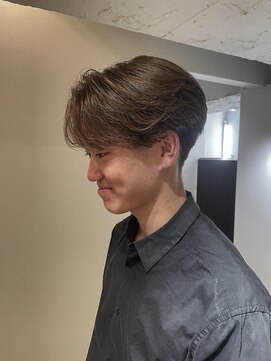 アリーズ シブヤ(ALLYS shibuya) ハイトーンセンターパート