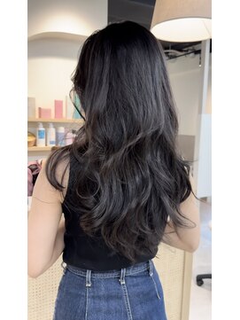 カラ フクオカ(Cara FUKUOKA) 【ヘーゼルグレージュ&レイヤーカット】《福岡透明感カラー》