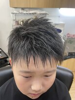 ジジ(ZiZi) ツーブロックスタイル