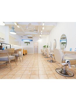 【お子様同伴可】お子様と一緒でも通いやすい"vis-a-vis"で、自宅でも扱いやすいスタイルをご提案します♪