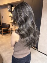 サニー 渋谷(SUNNY)&nbsp;バレイヤージュ、ハイライト、レイヤーカット、アッシュカラー