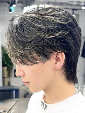 エイトメン 新宿店(EIGHT MEN) フェザーパーマ/抜きっぱなしブロンド/アクティブショート/新宿