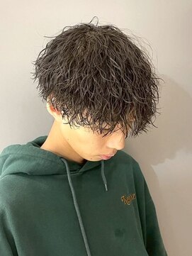 ワンズナゴヤ 名古屋栄店(ONE's NAGOYA) スペインカールスパイキーショートブルーブラックフェザーパーマ