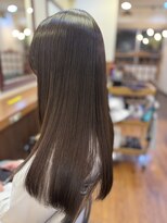 カミナ(KAMINA)&nbsp;艶感たっぷりのナチュラルストレート