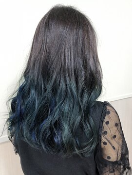 ヘアークリアー 春日部 大人可愛いインナーカラー&ブルーグラデーション/大人のデザイン