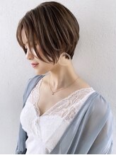 360度どこから見ても美シルエット☆全身のスタイルまで良く見えるスタイルアップ効果も◎