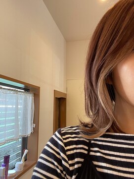 リップヘアー(Re:p hair) インナーカラー×ミディアム×レイヤー