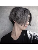 シン(syn) 前下がり センターパート グレー