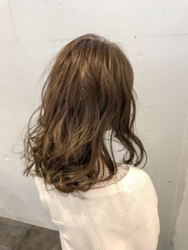 エイト 野々市店(EIGHT) お客様スタイル_デザインカラー_ミディアム