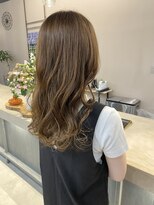 バーチ(BIRCH)&nbsp;インナーカラー×シアーベージュ