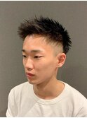 短髪黒髪 ジェットモヒカン 刈り上げツーブロックフェード