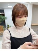 シンプルタイトボブ 柔らかベージュ