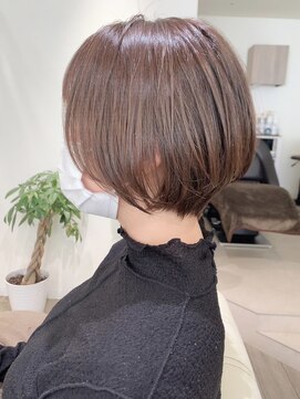 アイ(I.) 【 Ｉ. 】30代40代におすすめハイライトショート　川口