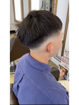 コワファースト 大分(COIFF1RST) フェードスタイル