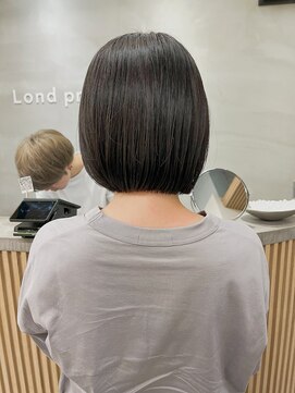 ロンドプロフィール 浦和(Lond profil) 【ワンランク上のボブ】切りっぱなしショートボブ【浦和】
