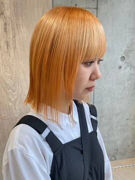 サンク 原宿 表参道(cinq) ミルクティーピンクベージュカラーショートボブハイトーンカラー