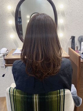 エルサフィロ キタハマ(el zafiro kitahama) 30×40×50代×似合わせカット×お手入れ簡単×オージュア