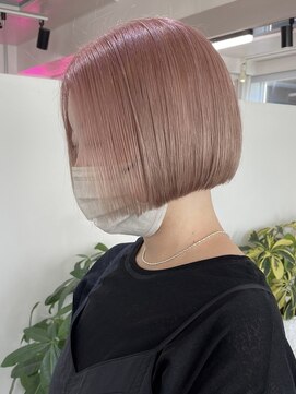 ヒビヲ(HIBIO) タッセルボブハイトーン切りっぱなしボブミルクティーベージュ