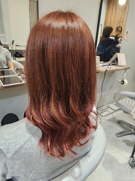 ハイレート ウニクス川越店(Hairate) [Sekiguchi]ピンクベージュからレッドのグラデーション