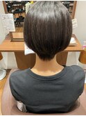 ショートボブ