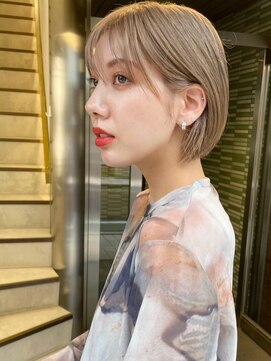 トルネード(TORNADO) 海外ヘア 外国人風ベージュ切りっぱなしボブ カーテンバングt86