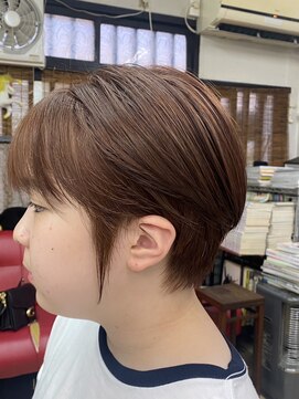 マリ美容室 ショート　バイオレットピンク