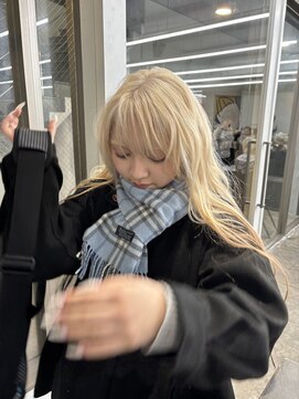 オーン 渋谷(OOn) ハイトーンホワイトブロンドロングヘア