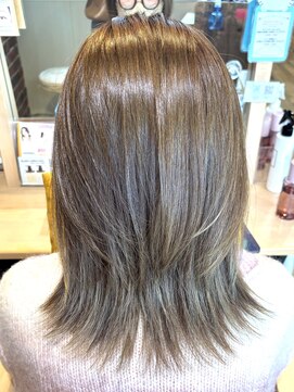 リスタバイネオリーブ 浅草(Re:sta by neolive) 【Re:sta by neolive 浅草駅前店】ベージュカラー×レイヤー