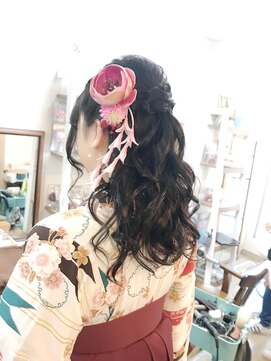 ロカット サロン(Roquat Salon) 袴卒業式ハーフアップアレンジ【ブライダルヘアメイク　立川】