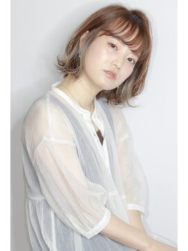 マアムジー 笹塚店(ma'am Zee) 【ma'am Zee栗栖】インナーカラー×ペールカーキ