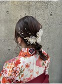 パーティースタイルにもあう骨格を綺麗に見せるダウンスタイル
