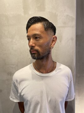 フランクスバーバーザスタンド(Frank’s barber the stand) ロースキンフェードサイドパートE