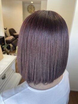 サロンドモモ(Salon de MoMo)の写真/【半個室】オーガニックカラーとトリートメントを掛け合わせることで今まで以上の美髪に。