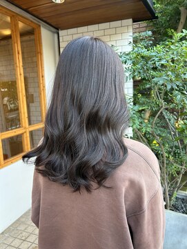 ノエル(noele) 透明感オリーブカラー