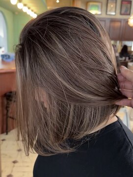 スリー(three) 大人ハイライト