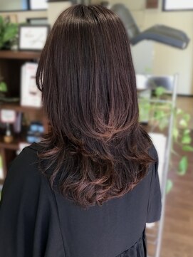 ラフィート(Hair Produce Rafeet) 大人女子のレイヤースタイル