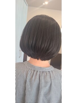 ツリーズ(Trees) 大人ショートボブ