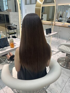 ロンドルピナス 小倉(Lond Lupinus) ミディアムヘア暗めカラー/デザインカラー/フェイスフレーミング