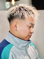 スラッシュ(SLASH)&nbsp;フェザーショート/刈り上げショート/アップバング/フェード/姫路