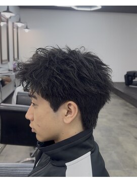 ザ クロー(THE CROW) スパイキーショートニュアンスパーマリバースセンターパート
