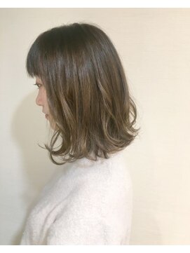 ピーディーフィノ 大通(PD fino) カーキベージュ