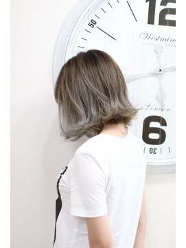 アイビー ヘアーアンドパーソナルカラー(I'B Hair & Personal Color) 『 I'B 』20代30代40代◎バレイヤージュ×ハイトーン