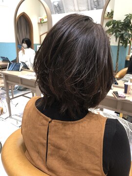 ロンド レグリーズ 立川(Lond leglise) 外ハネ・似合わせカット・簡単スタイリング〈深味信也〉