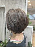 ベージュ×ショートボブ【40,50代 大人かわいい】