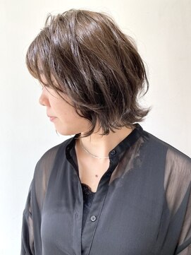 フォーク FOLK 【FOLK】小顔 外ハネ 波巻き 横髪 ダークアッシュ ベージュ♪