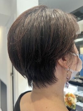 ディーヘアーデザイン(d.HAIR DESIGN) 耳かけ×大人ショート